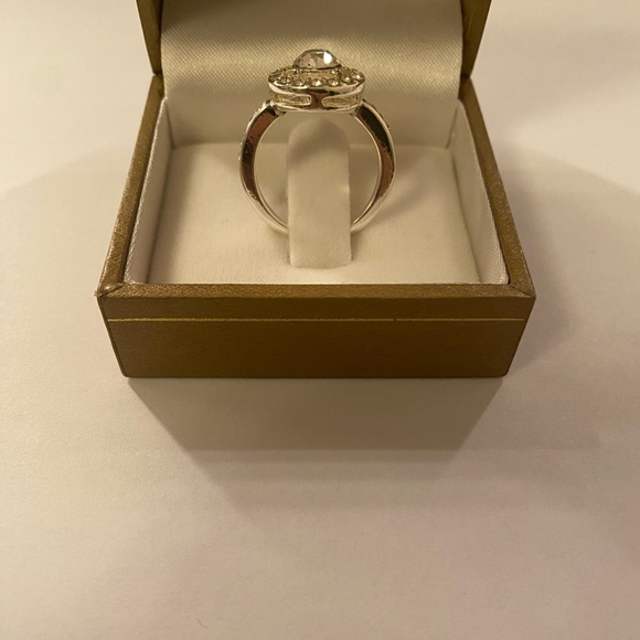 Vintage Avon Sterling Silver Solitaire Ring - Picture 7 of 7